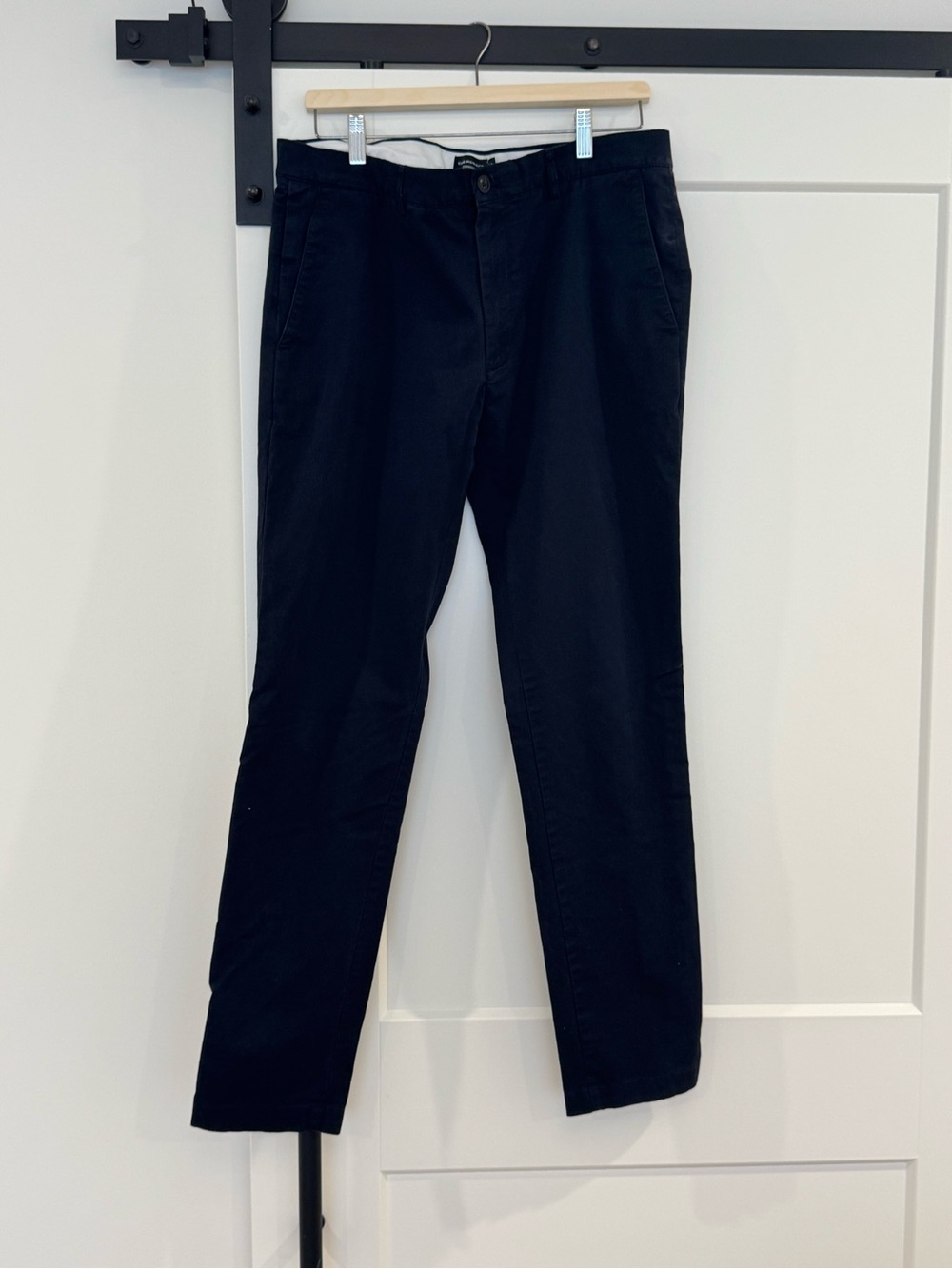 Club Monaco Navy Men's Connor Chinos